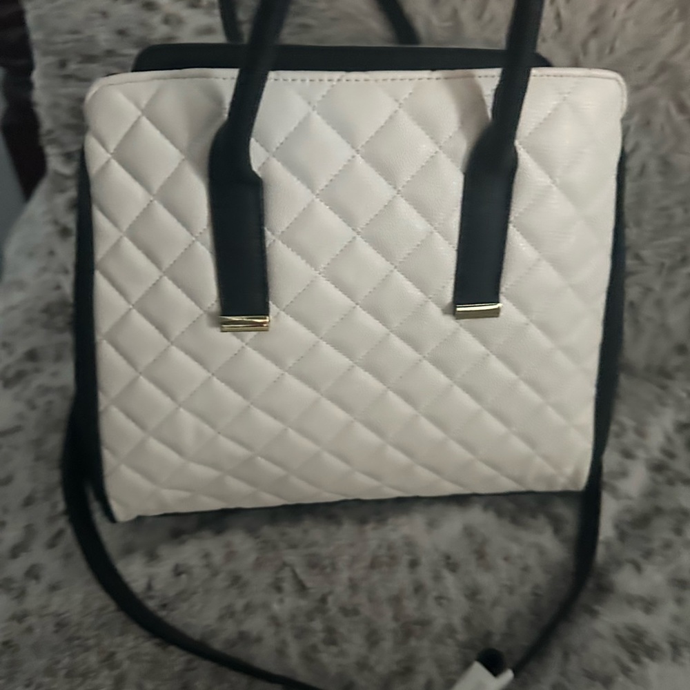 Purse - Picture 3 of 5